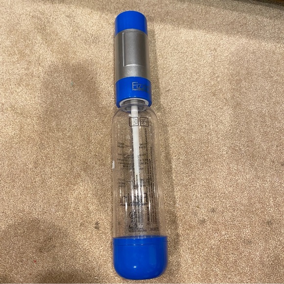 Fizzini Hamilton Beach Cabonated Water Maker SodaStream Competitor Blue - Picture 4 of 7